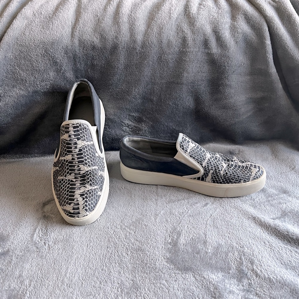 Vince Banler Colorblock Snake Embossed Sneaker
